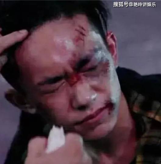 男星剧中受伤妆：欧豪搞笑<strong></p>
<p>欧易下载</strong>，罗云熙唯美，看到易烊千玺：心疼了