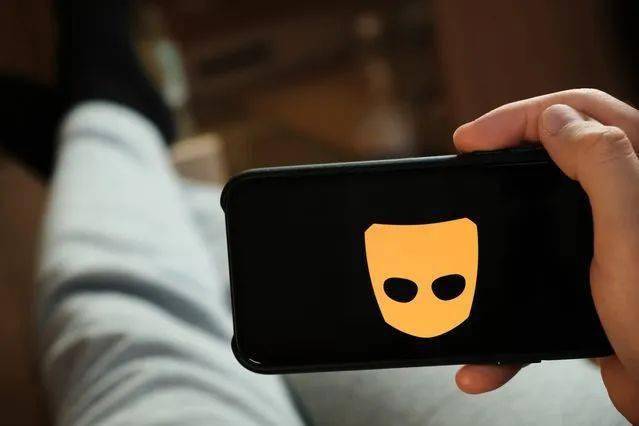 同性社交软件 Grindr 在纽约证券交易所上市<strong></p>
<p>纽约证券交易所</strong>！