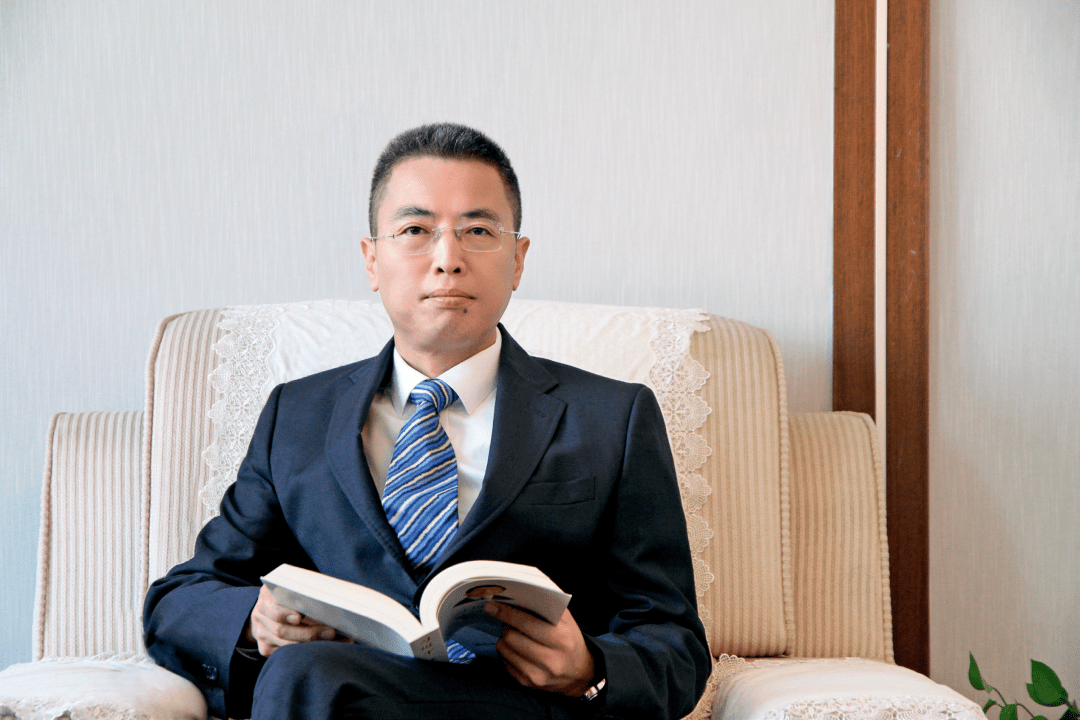 王佐强：加快金融科技应用创新<strong></p>
<p>长江证券官网</strong>，开创数字化转型新格局