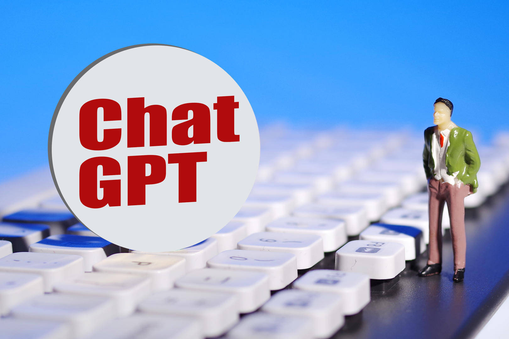 ChatGPT火到全国两会<strong></p>
<p>华泰证券怎么样</strong>，加大技术攻关以外，我们还应该关注什么