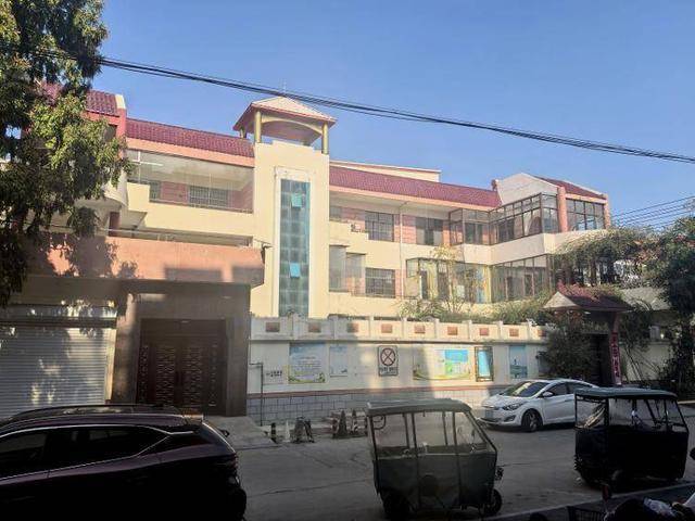他被抓当晚有老百姓放鞭庆祝<strong></p>
<p>民生证券官网</strong>，探访江苏知名农民副县长“三蟒”的豪宅