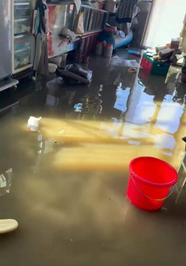 辽宁盘锦一街道海水倒灌10天后：居民房屋家具被浸泡受损<strong></p>
<p>信贷资产证券化</strong>，尚不知处理进展