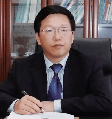 黄泽俊<strong></p>
<p>新证券法</strong>，被查