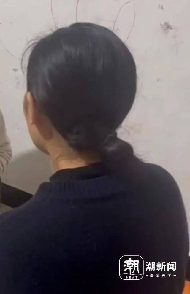 “8个瑞士卷怎么分”当事人回应了！非摆拍<strong></p>
<p>上海证券公司</strong>，当时夫妻俩正闹口角，占用公共资源很抱歉