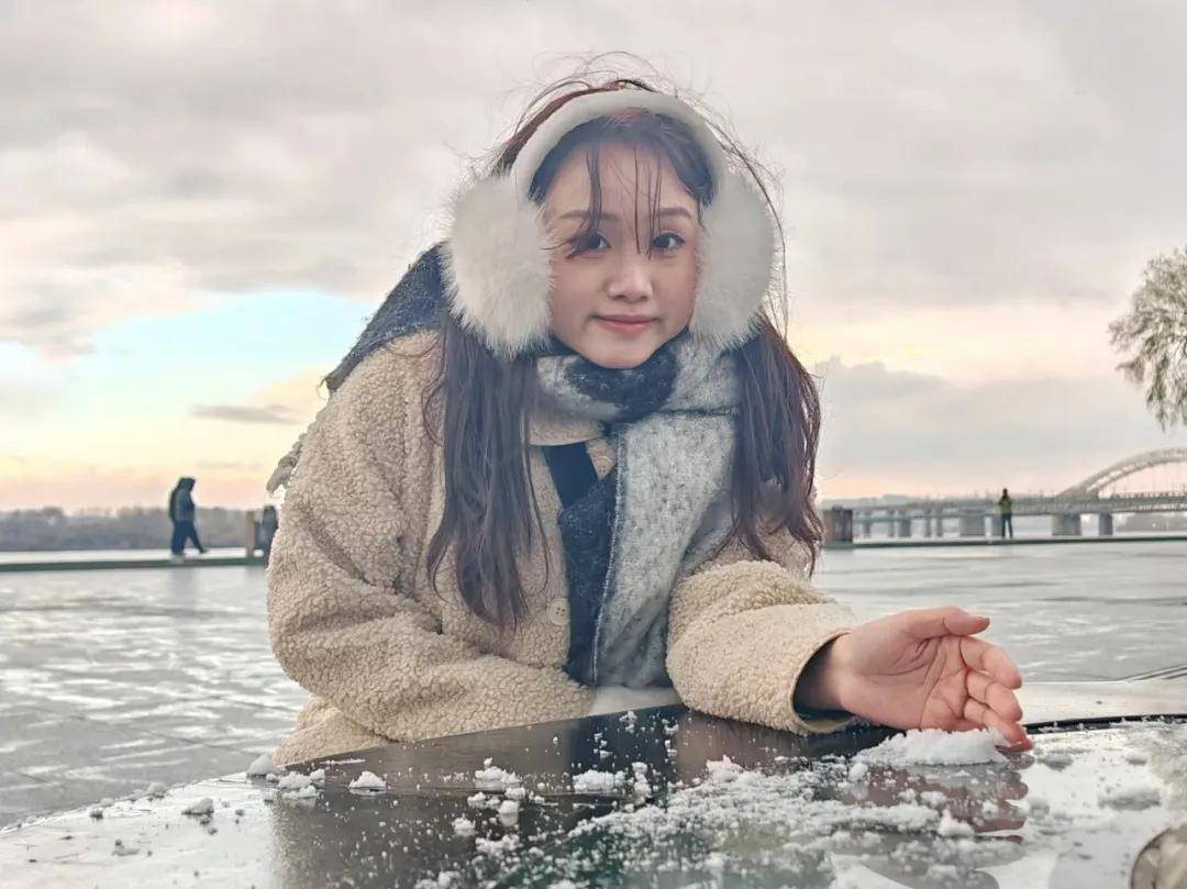 雪来了！哈尔滨发出第一张“请柬”<strong></p>
<p>公开发行证券</strong>，我们的约会又要开始了……