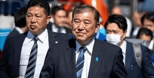 三消息：朝鲜最担心的发生<strong></p>
<p>伦敦证券交易所</strong>！4.2万大军火速出动；中方专机落地东京
