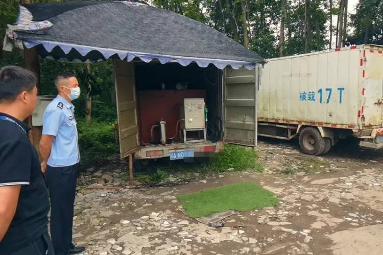 11人被刑拘<strong></p>
<p>国金证券招聘</strong>，成都大邑公安捣毁一非法经营成品油犯罪团伙