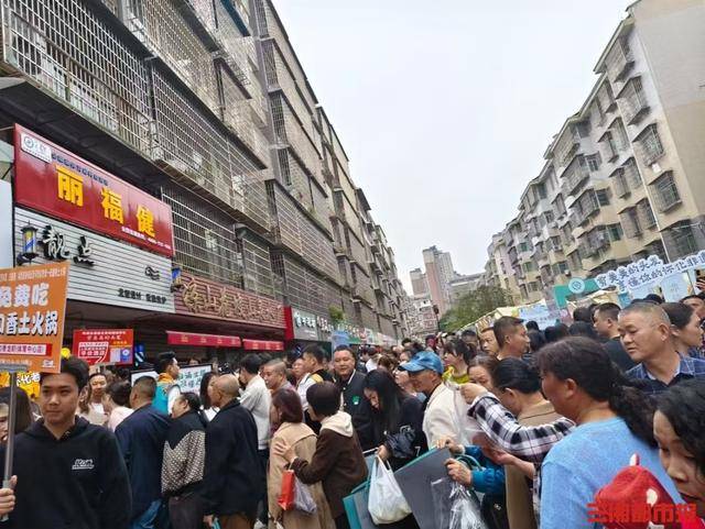 “发型师晓华”7天吸引客流超20万人<strong></p>
<p>国金证券招聘</strong>，拉动怀化市消费1.2亿元