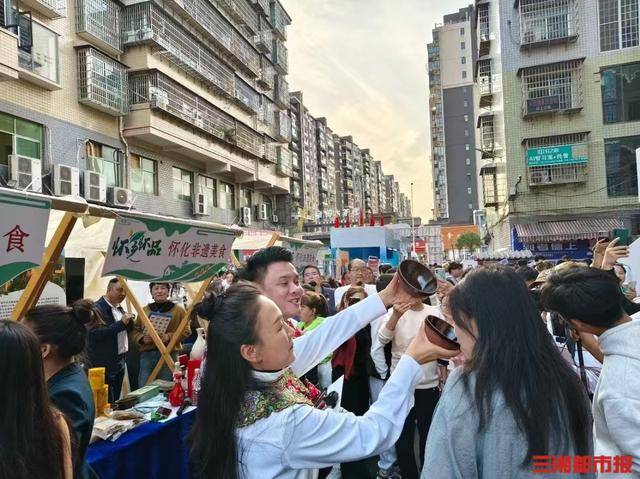 “发型师晓华”7天吸引客流超20万人<strong></p>
<p>国金证券招聘</strong>，拉动怀化市消费1.2亿元