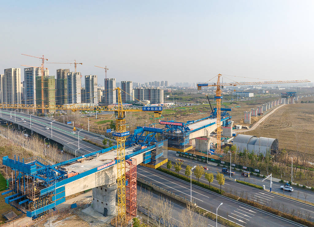 合新铁路偷工减料以次充好<strong></p>
<p>证券营业部</strong>，穿透式监督成了笑话