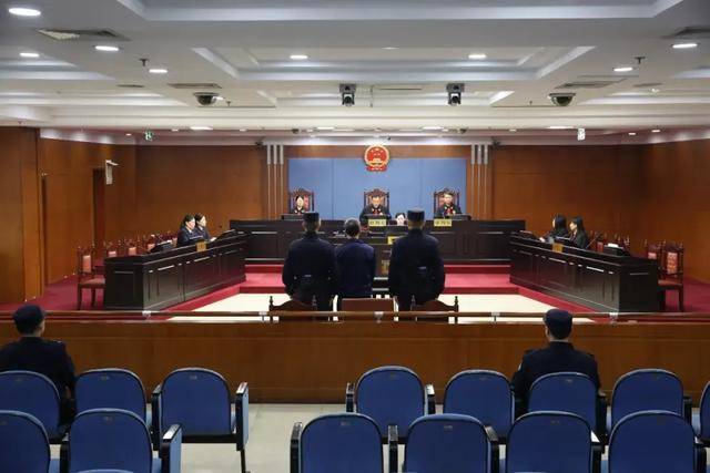 涉案超5200万<strong></p>
<p>广发证券招聘</strong>！山东潍坊市综合保税区原党工委副书记、管委会主任徐洪吉一审获刑16年