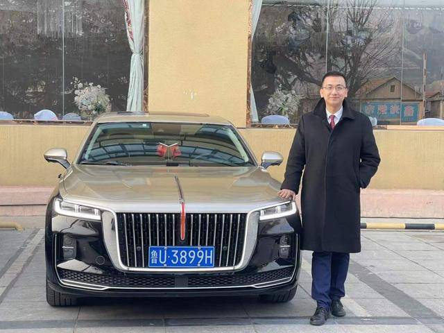 开着4家啤酒厂还跑网约车<strong></p>
<p>光大证券金阳光</strong>，青岛有群“非典型性网约车司机”