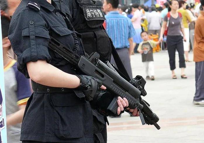 最怪异的国产枪！弹容量高达50发<strong></p>
<p>光大证券金阳光</strong>，为何最终被淘汰？丨轻武专栏