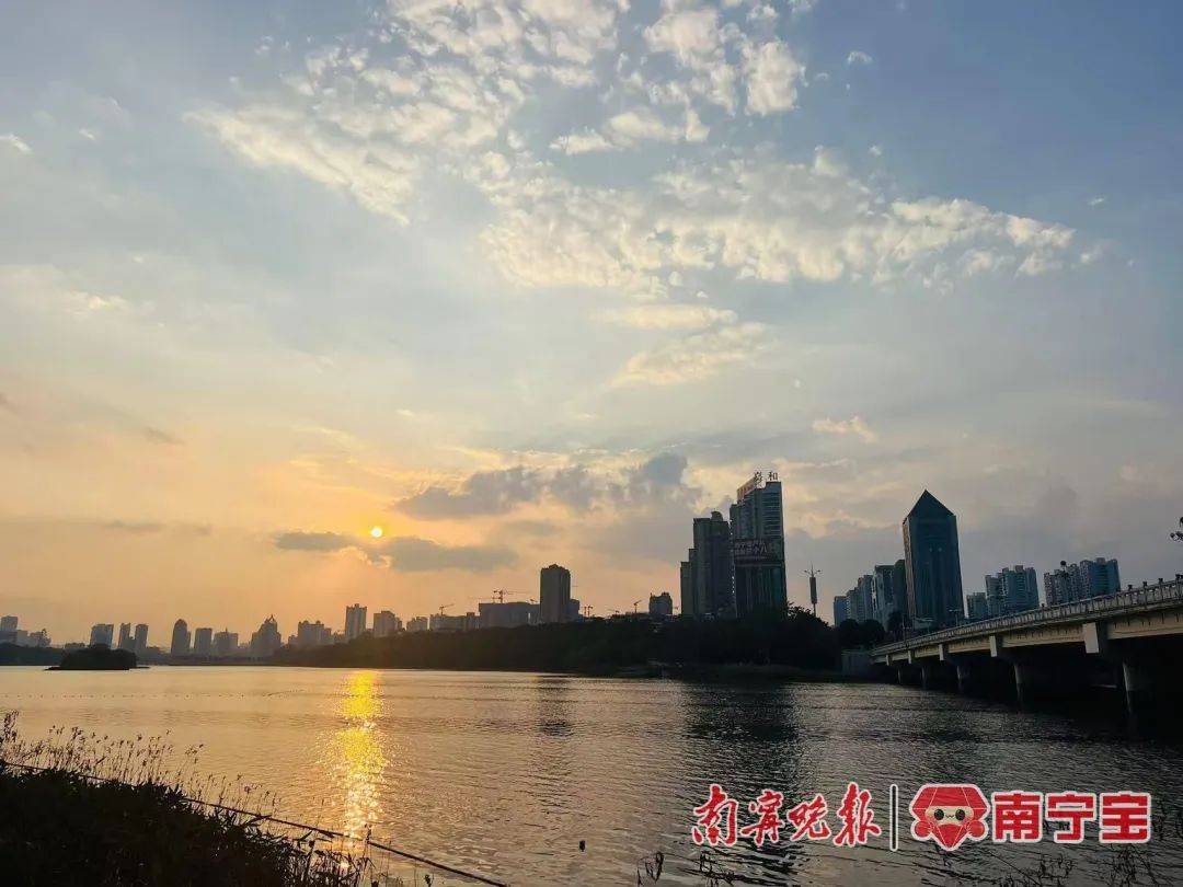 广西迎来“跳水”式降温<strong></p>
<p>搜狐证券</strong>，未来一周南宁天气→