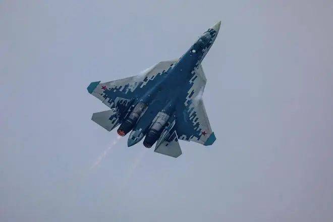 飞了12年没卖出去一架<strong></p>
<p>搜狐证券</strong>，苏57刚来中国就开张？美媒猜测：若外贸可年产50架