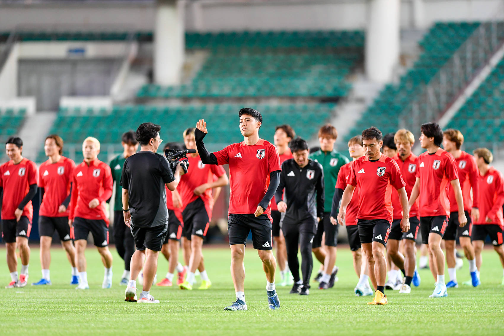 日本球员点评国足：主客场实力差异比较大 <strong></p>
<p>搜狐证券</strong>他们会燃起斗志