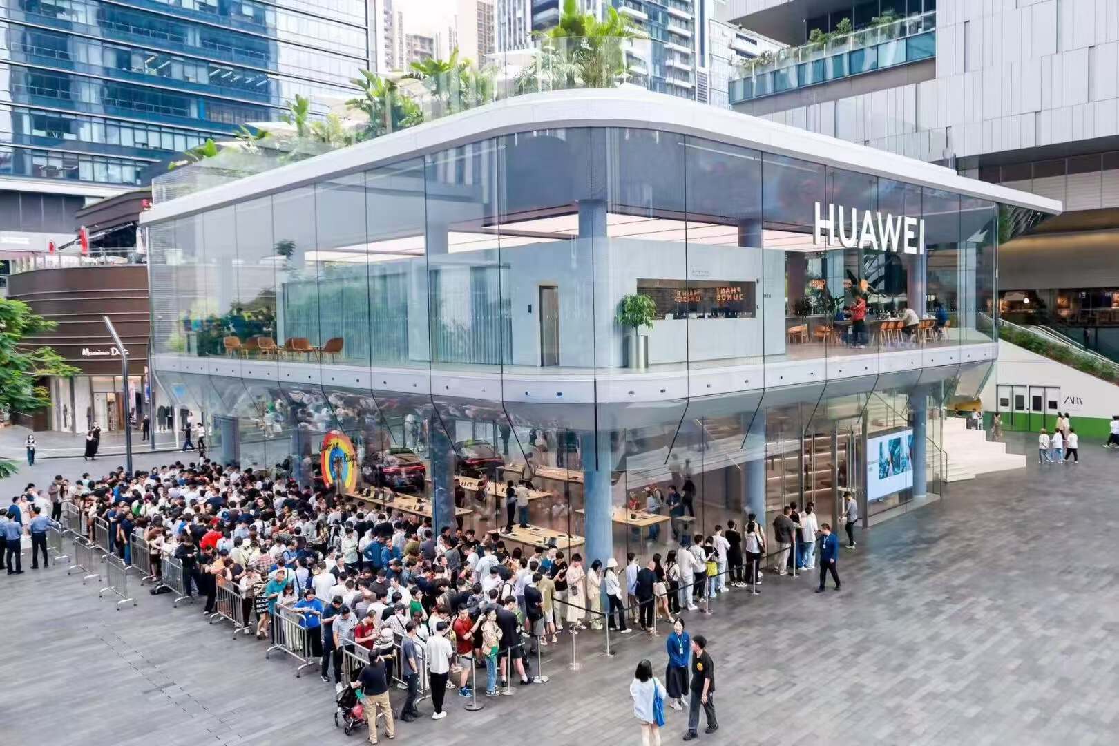 华为Mate70开启预订：首发纯血鸿蒙系统<strong></p>
<p>证券交易印花税</strong>，6小时预订人数超165万