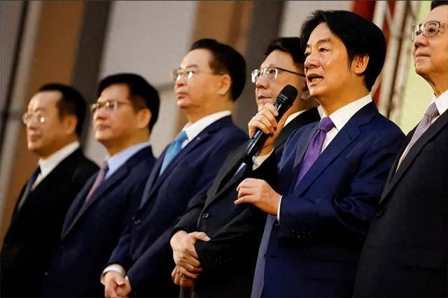 对华服软无果后<strong></p>
<p>中国证券基金业协会</strong>，转身接待台当局窜访团，要用美国的方式对中国？