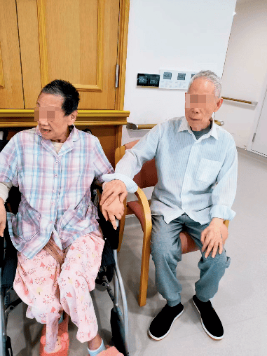 退休金2万却“老无所依”<strong></p>
<p>中国证券基金业协会</strong>！上海老夫妻强烈拒绝由女儿养老
