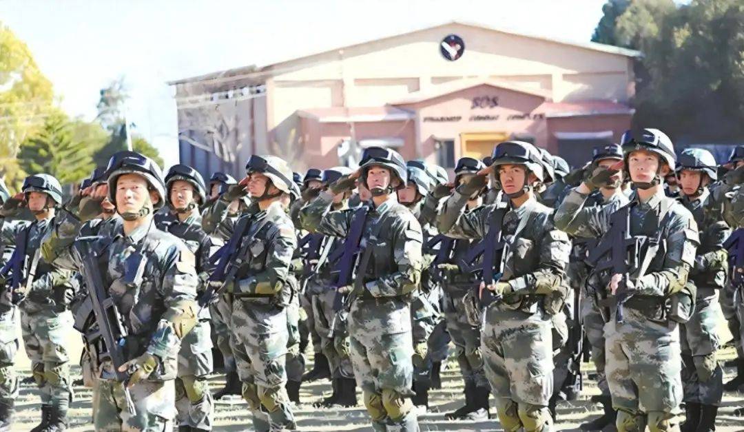 解放军抵达当晚<strong></p>
<p>英大证券有限责任公司</strong>，不到24小时，巴基斯坦宣布出兵，全面进攻境内极端组织