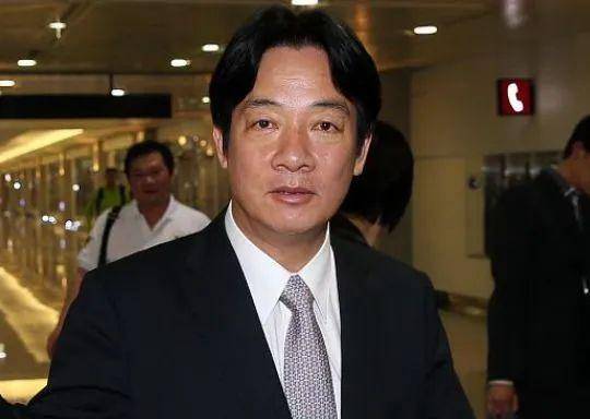 赖清德窜访在即<strong></p>
<p>美林证券</strong>，解放军台海大批军舰调动，联合利剑即将“出鞘”？