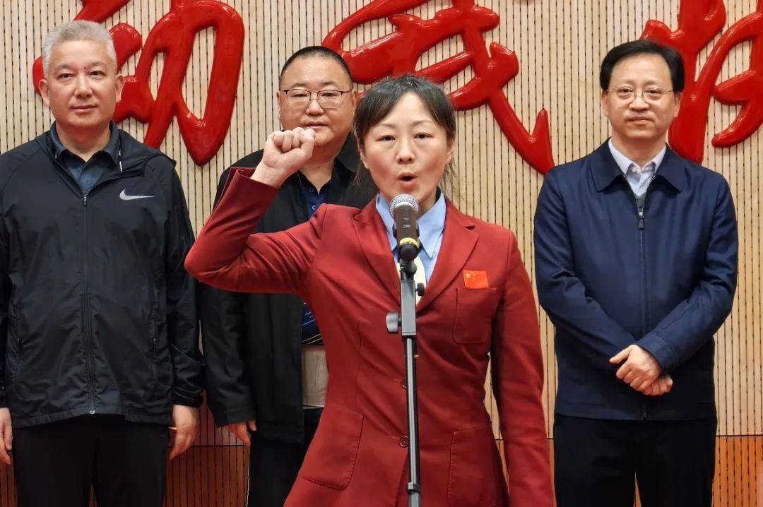 活动掠影｜巅峰对决<strong></p>
<p>美林证券</strong>，谁是王者？第二届“苏研杯”乒乓球邀请赛圆满举行！