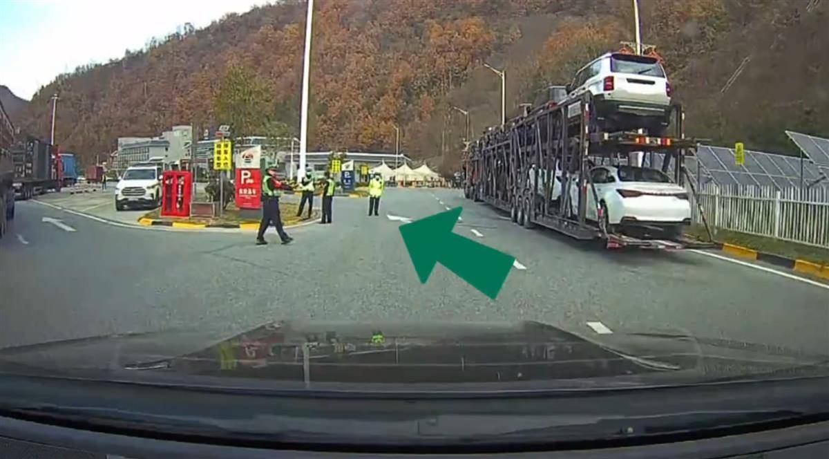 网红博主反映交警在高速上设卡查超速<strong></p>
<p>证券投资分析</strong>，质疑其滥用职权，汉中警方回应