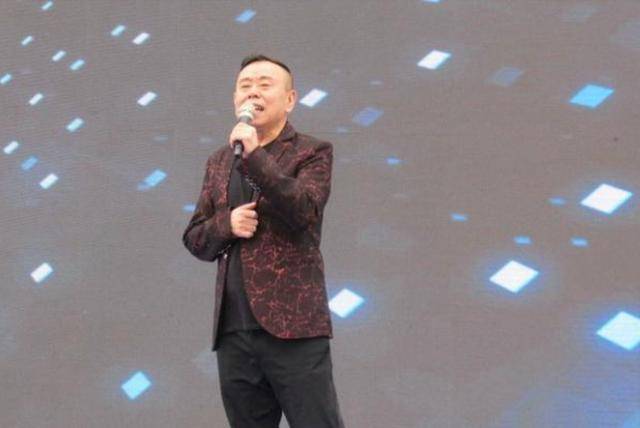 潘长江：我钱花一辈子也花不完<strong></p>
<p>证券投资分析</strong>，如今67岁却越活越“糊涂”了