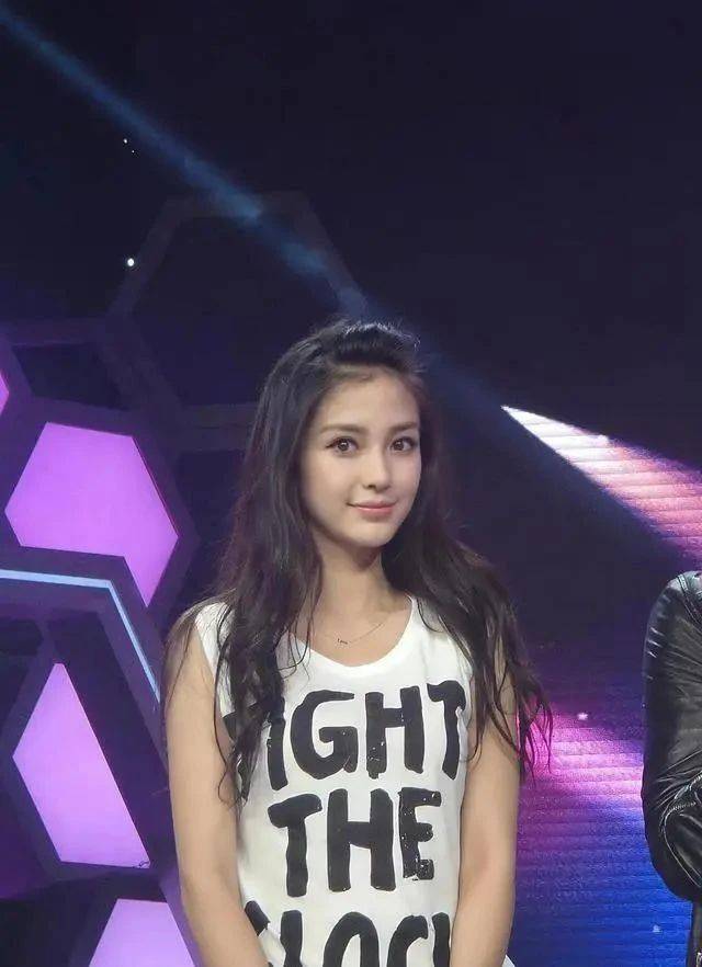 女明星首次登上《快本》的时候是什么样子？那时候的她们都好青涩<strong></p>
<p>招商证券招聘</strong>！