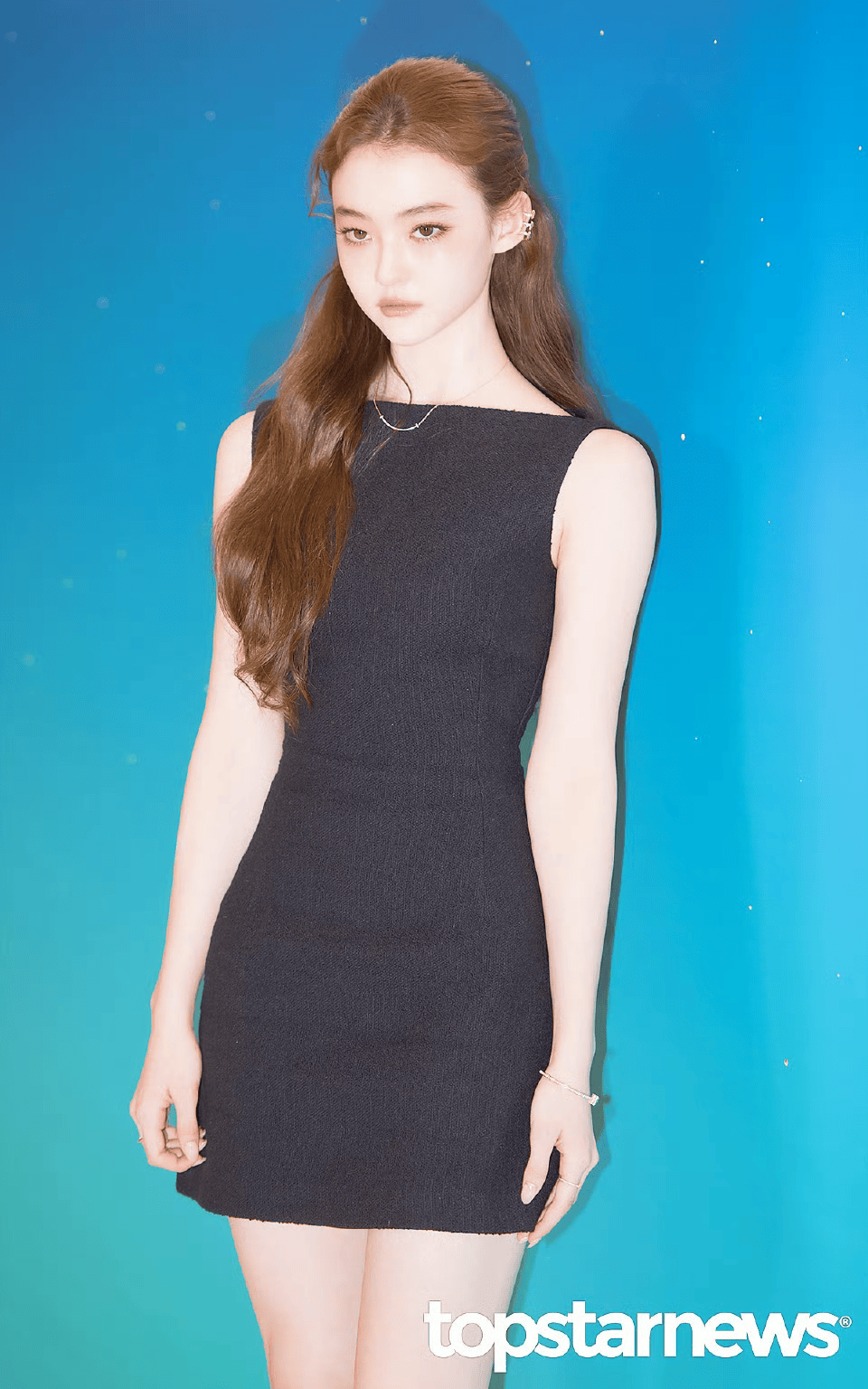 德韩混血造就“人间颜值奇迹”<strong></p>
<p>招商证券招聘</strong>，被誉为小Jennie的Ella Gross出道即巅峰！