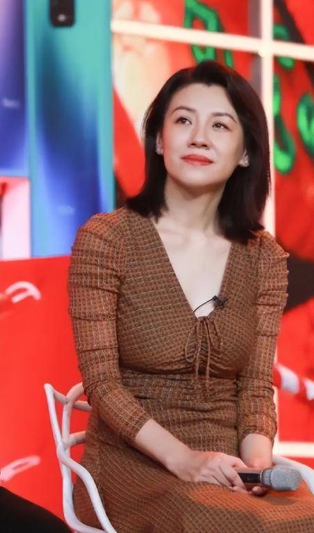 她本是阔太太<strong></p>
<p>招商证券招聘</strong>，被导演喊来临时救场，却意外走红，50岁片约不断