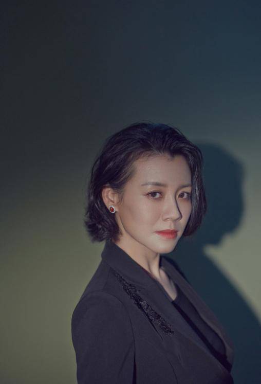她本是阔太太<strong></p>
<p>招商证券招聘</strong>，被导演喊来临时救场，却意外走红，50岁片约不断