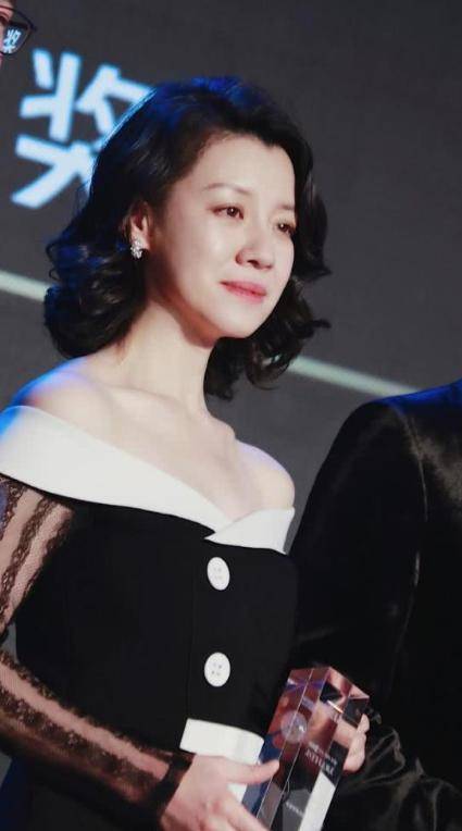 她本是阔太太<strong></p>
<p>招商证券招聘</strong>，被导演喊来临时救场，却意外走红，50岁片约不断