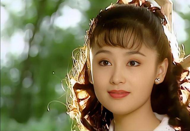 “大陆第一美人”两大名导为其沉迷<strong></p>
<p>招商证券招聘</strong>，今55岁却像25岁的她经历了啥