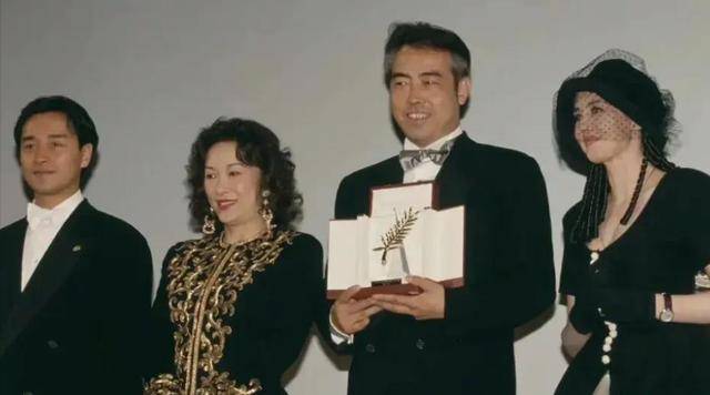 “大陆第一美人”两大名导为其沉迷<strong></p>
<p>招商证券招聘</strong>，今55岁却像25岁的她经历了啥
