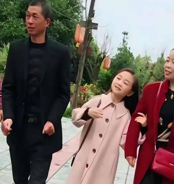 1米3袖珍美女嫁给1米48男孩<strong></p>
<p>招商证券招聘</strong>，婚后丈夫奇迹长高，两人却不欢而散