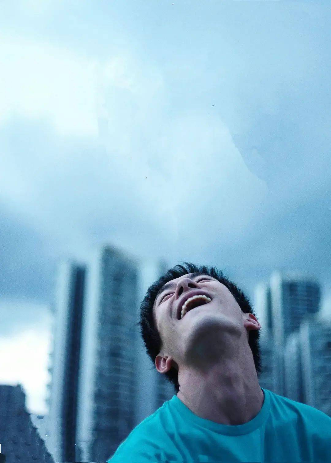 五天破3亿<strong></p>
<p>证券考试</strong>，易烊千玺演技封神！文艺片《小小的我》成票房爆款，做对了什么？