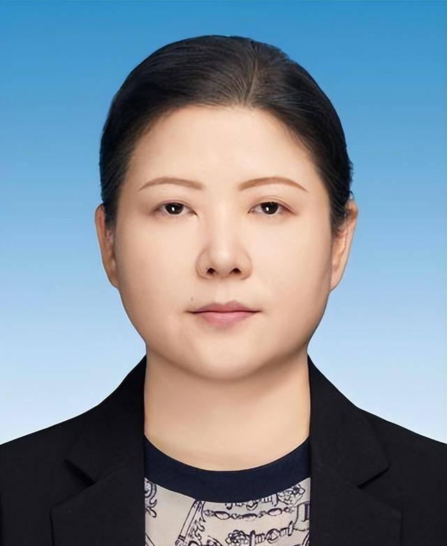 尤莉莉已赴广西履新<strong></p>
<p>证券考试</strong>，此前曾长期在重庆市地产集团工作