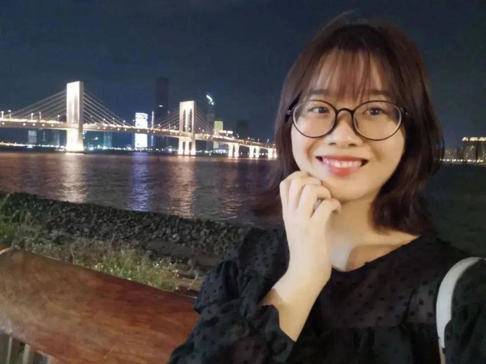 雷军亲自挖人<strong></p>
<p>证券考试</strong>！为95后“天才少女”开出千万年薪