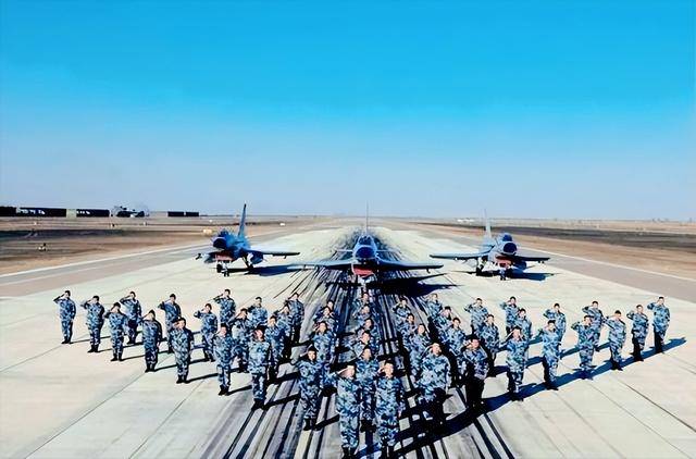 成功甩开美国？中国六代机一骑绝尘<strong></p>
<p>第一证券</strong>，俄猜到解放军下一步要干啥