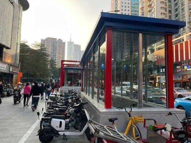 广州出现“超迷你”地铁口<strong></p>
<p>第一证券</strong>，仅容两人并排走