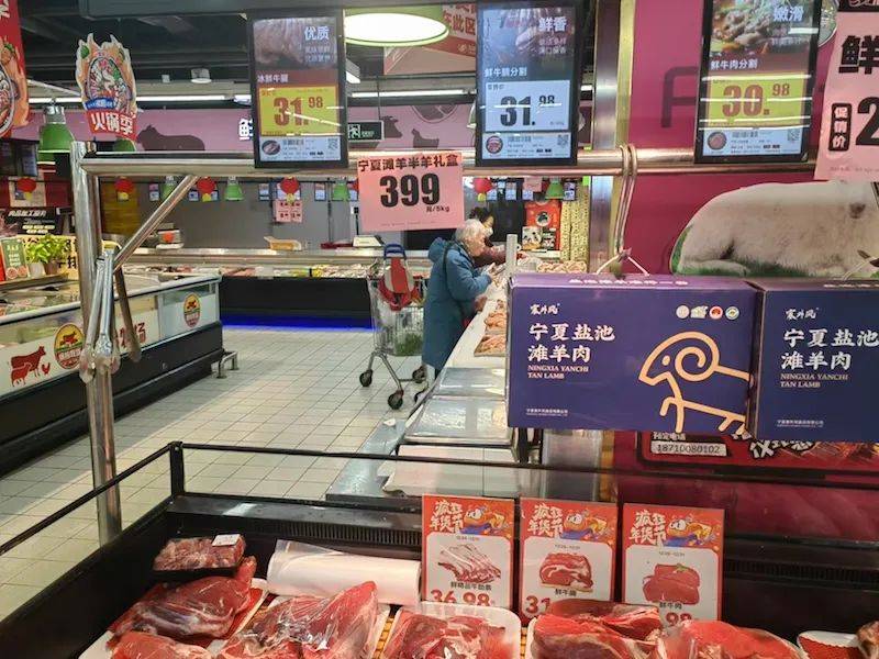 一头肉牛平均亏损1600元以上！牛肉价格跌至年内新低<strong></p>
<p>第一证券</strong>，今年有望反弹