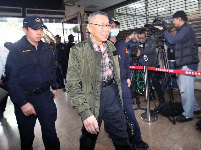 柯文哲再遭羁押<strong></p>
<p>证券交易手续费</strong>，民众党发声明喊“痛心至极”：支持律师提抗告