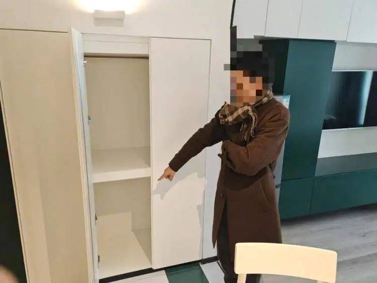 只因怀疑女友<strong></p>
<p>证券交易手续费</strong>，上海一男子竟如此报复，刑拘！