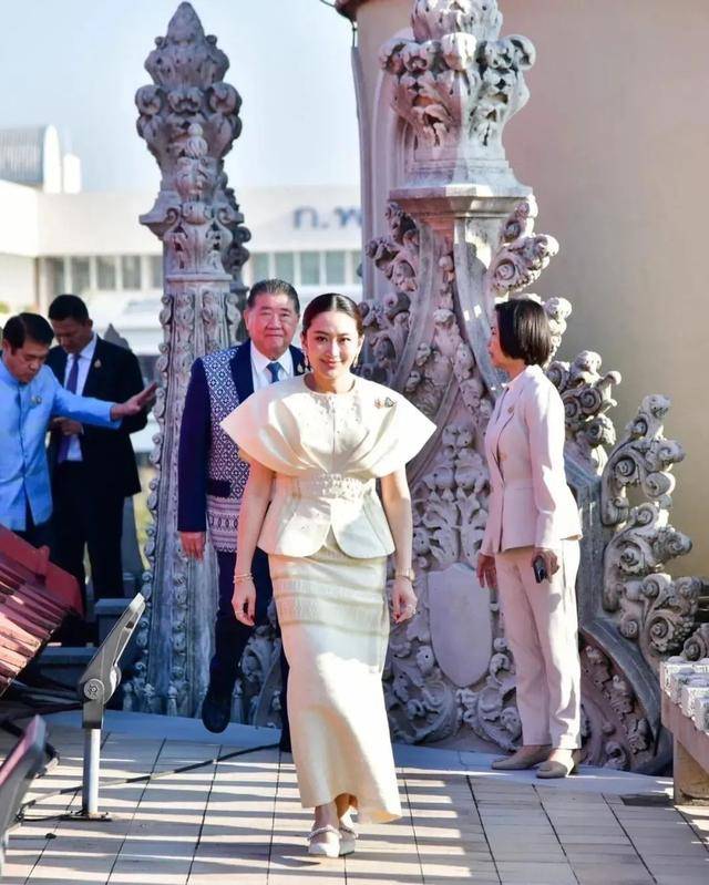 深挖 | 即将访华的泰国总理佩通坦<strong></p>
<p>国信证券金太阳</strong>，是他信女儿，也是“泰国第一名媛”
