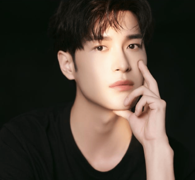 太突然！27岁男演员大年初二不幸去世<strong></p>
<p>国信证券金太阳</strong>，“最初以为只是普通感冒”
