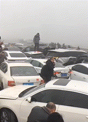 河南一高速发生连环追尾事故<strong></p>
<p>国信证券金太阳</strong>，几十辆车撞成一团！原因曝光