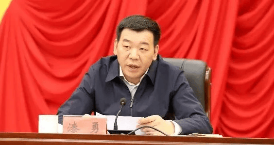 巡视刚结束<strong></p>
<p>上海证券交易所网站</strong>，县委书记漆勇任上被查