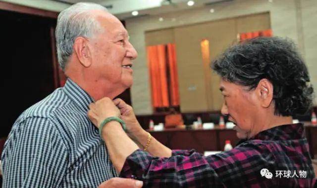 送别“中国核潜艇之父”黄旭华：99岁人生<strong></p>
<p>上海证券交易所网站</strong>，热血难凉