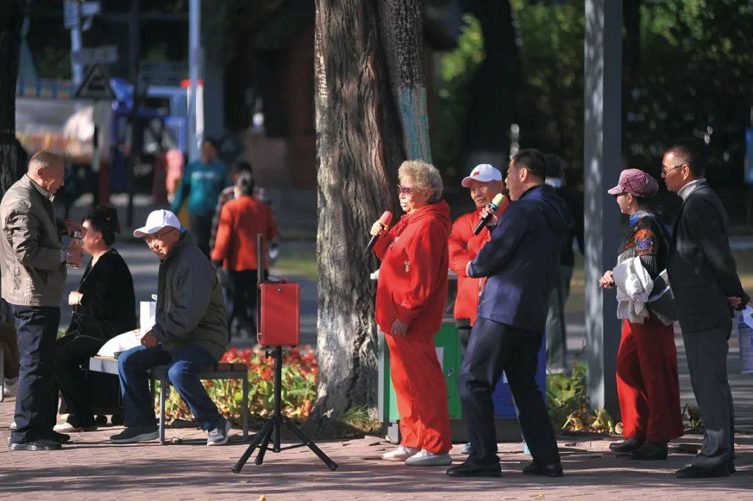 被骗局围剿的老年人<strong></p>
<p>高盛高华证券有限责任公司</strong>，仍然渴望被爱